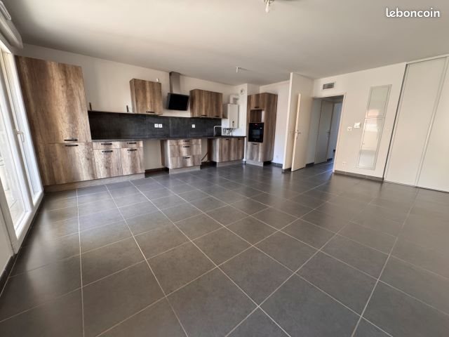 Appartement à louer, 64m², La Ciotat