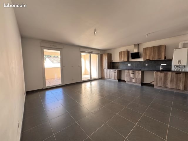 Appartement à louer, 64m², La Ciotat