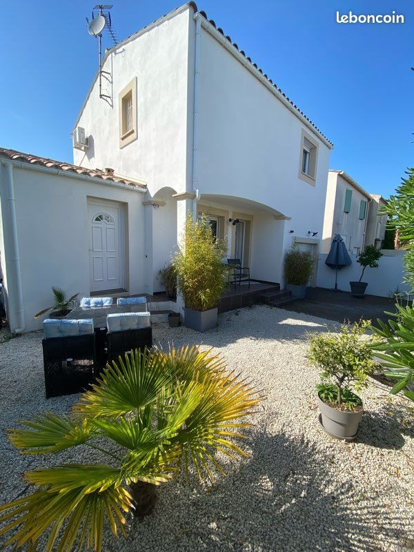 Appartement à louer, 1m², Aigues-Mortes