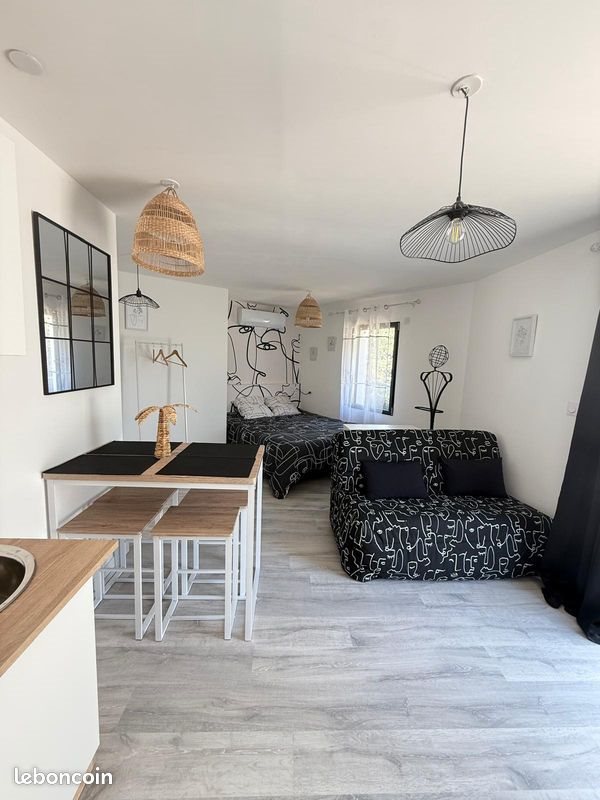 Appartement à louer, 24m², Nîmes