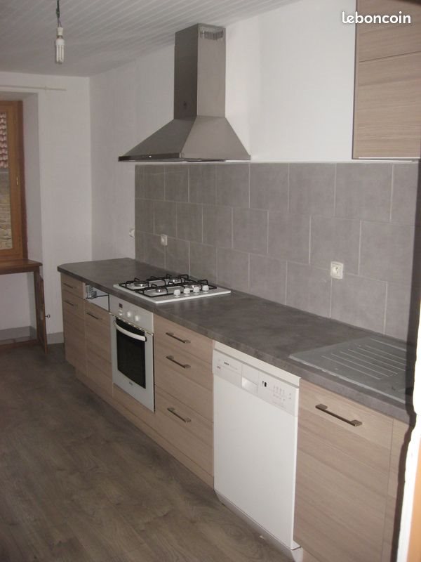 Maison à louer, 90m², Albiac