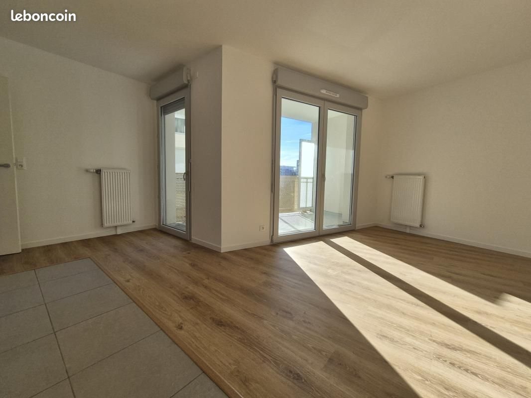 Appartement à louer, 78m², Reims