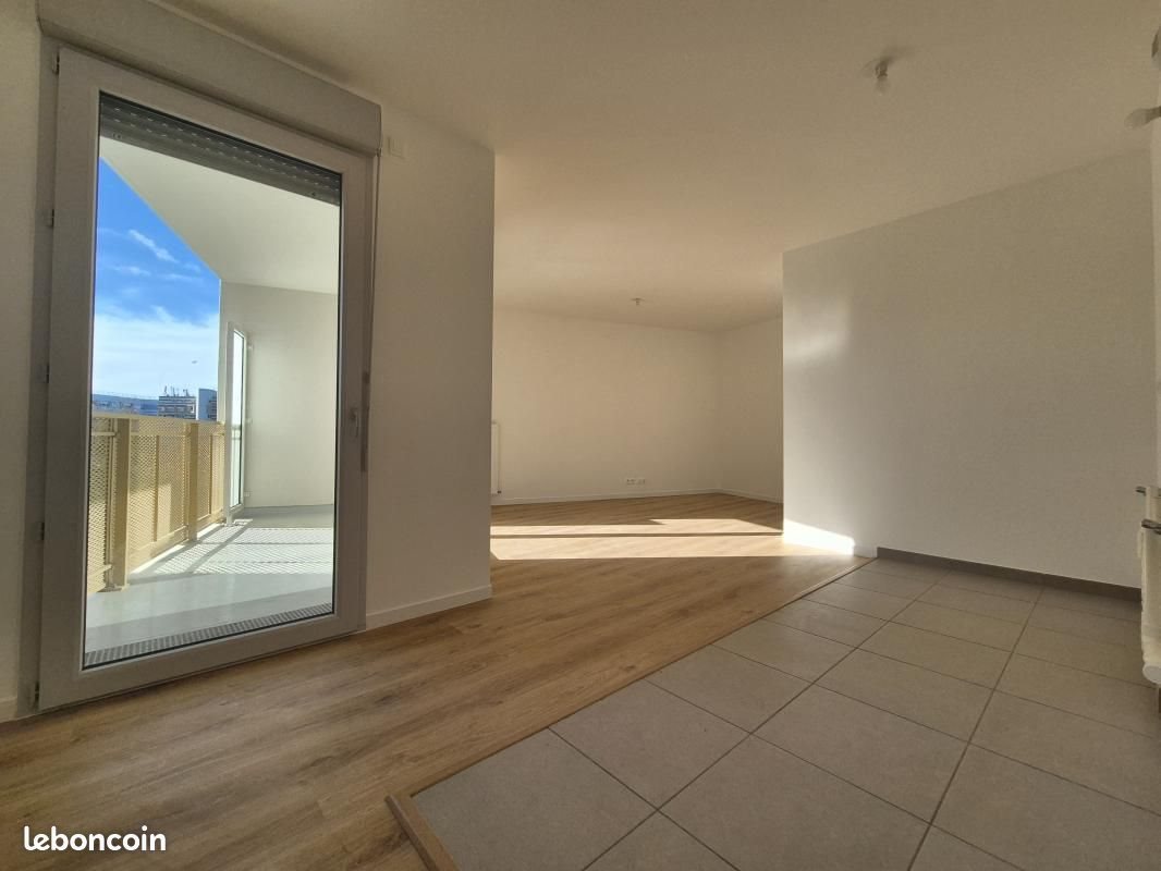 Appartement à louer, 78m², Reims