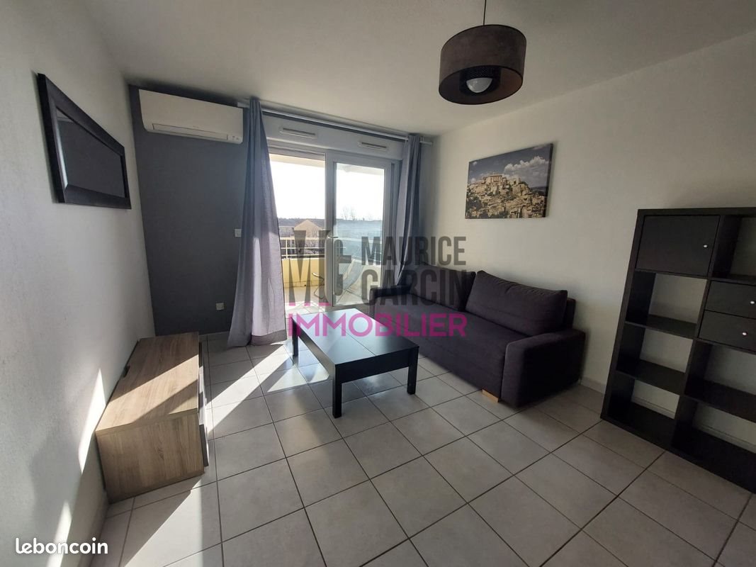 Appartement à louer, 43m², Monteux