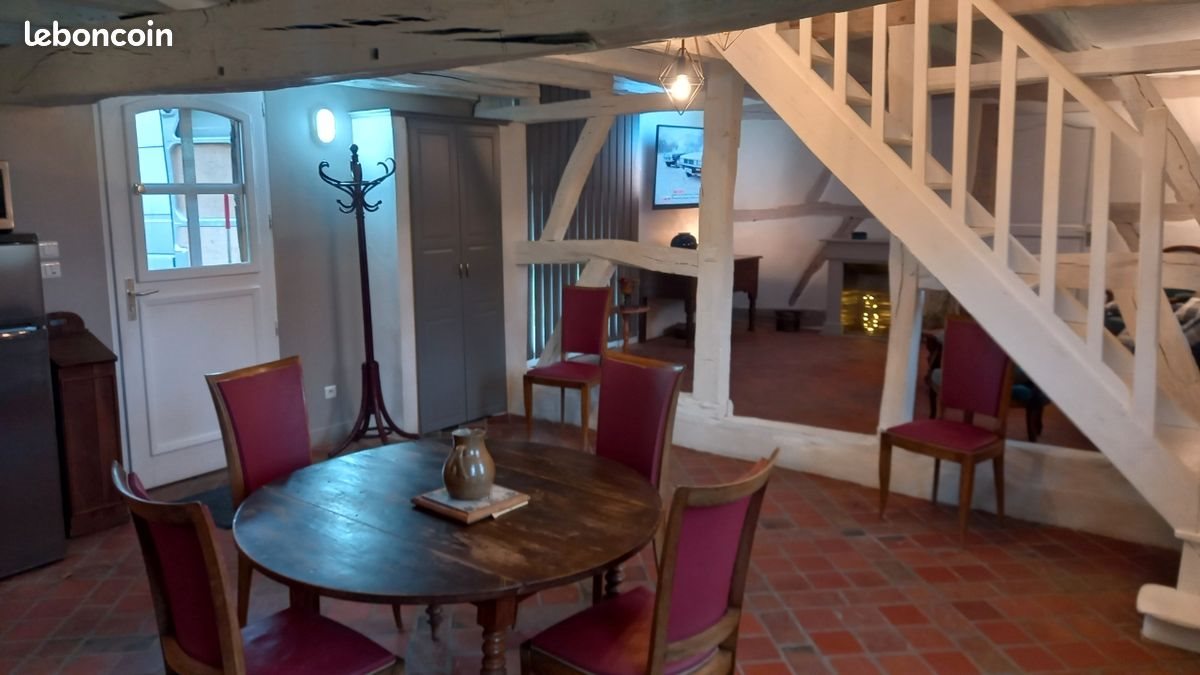 Maison à louer, 70m², Devay