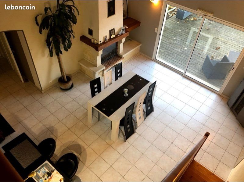 Maison à louer, 145m², Montbron