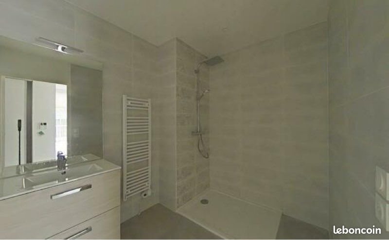 Appartement à louer, 69m², Gex