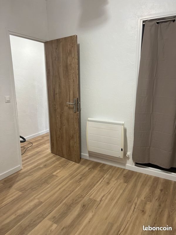 Appartement à louer, 37m², Mèze