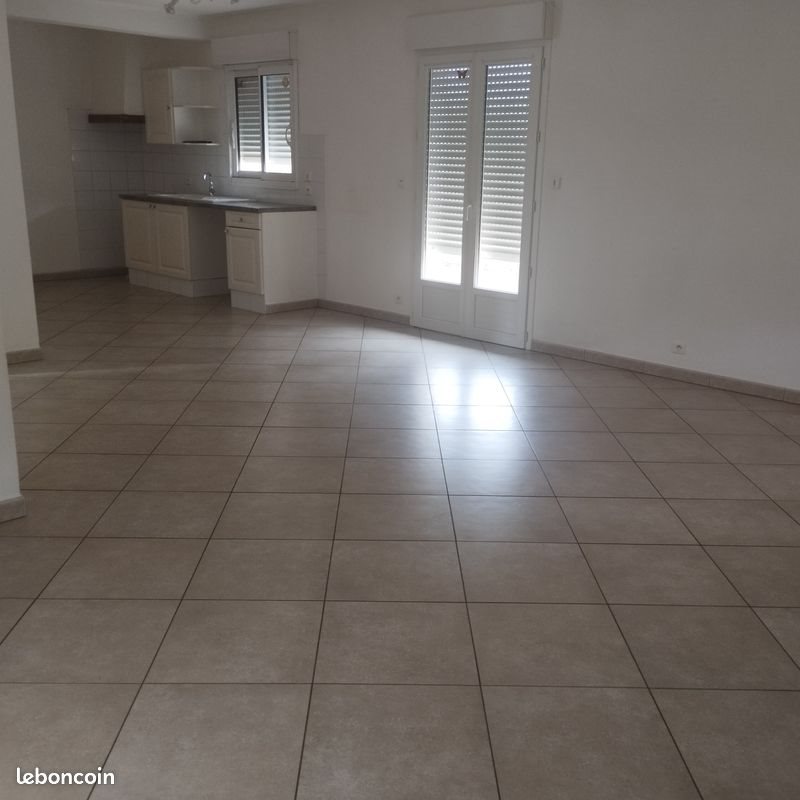 Maison à louer, 90m², Flagnac