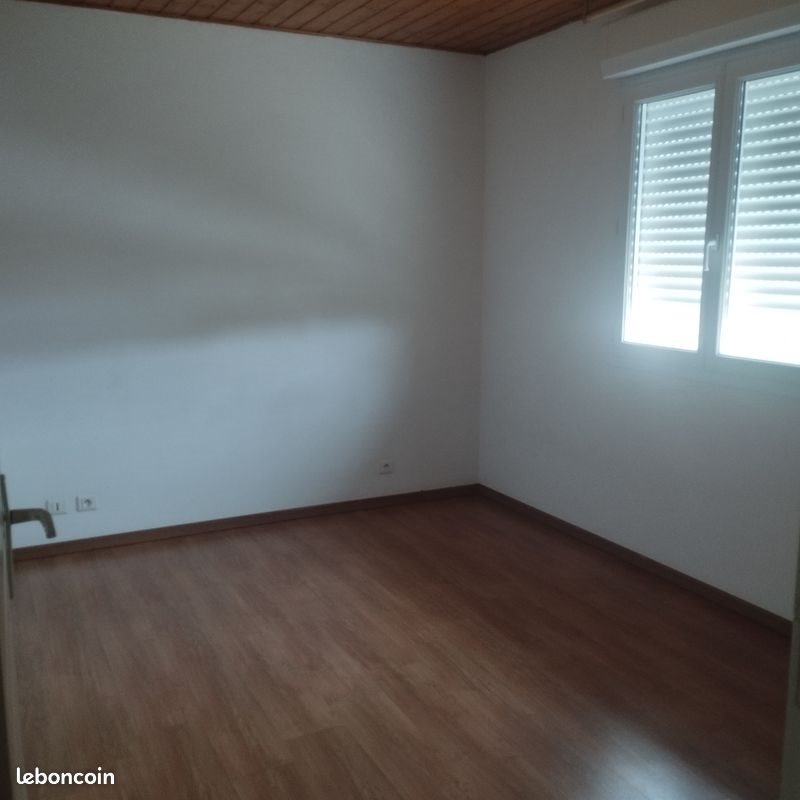 Maison à louer, 90m², Flagnac