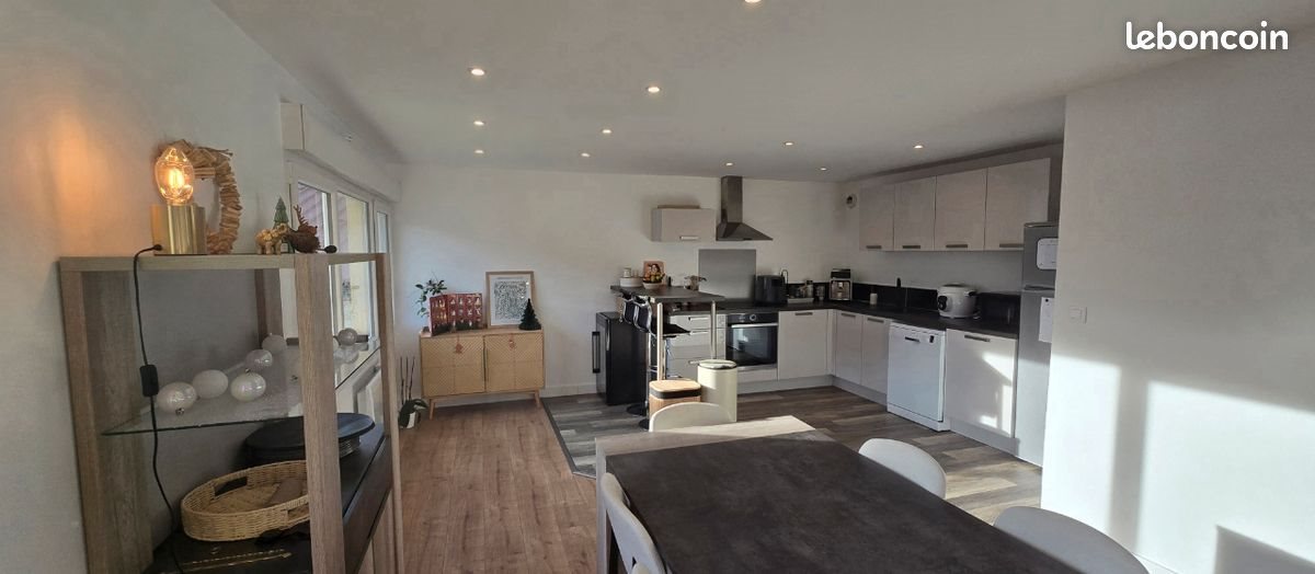 Appartement à louer, 83m², Villers-le-Lac