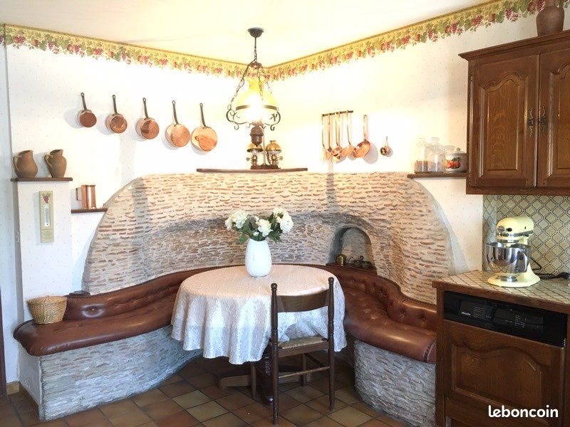 Maison à louer, 100m², Roumagne