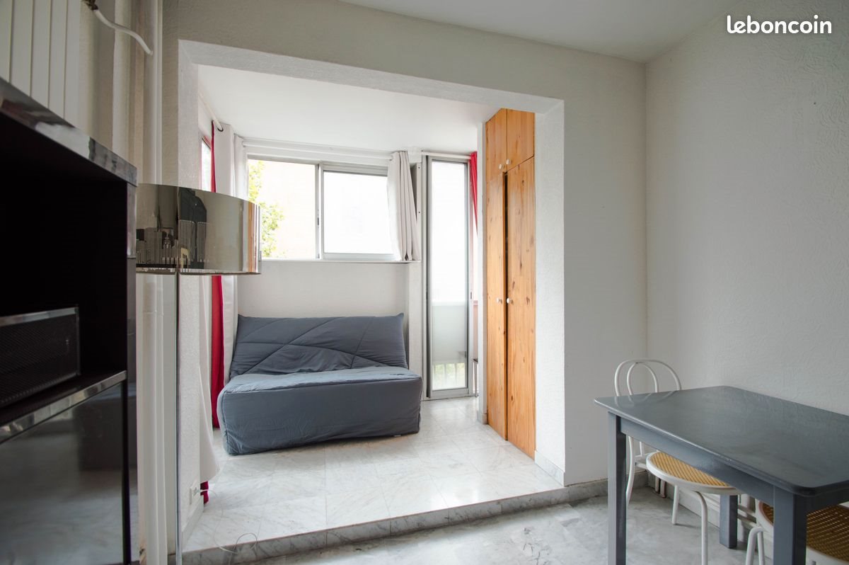 Appartement à louer, 19m², Marseille 8ème