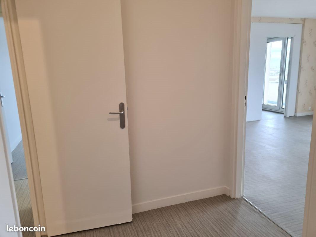 Appartement à louer, 101m², Reims