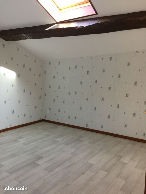 Appartement à louer, 75m², Chaleins