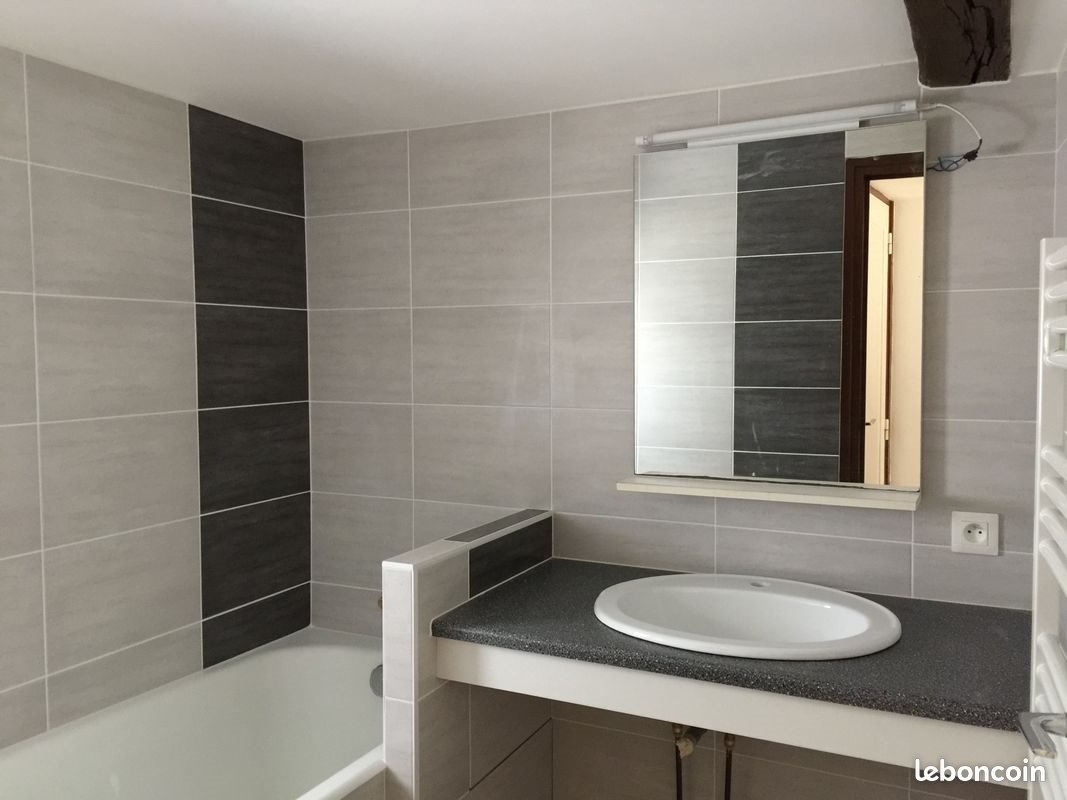 Appartement à louer, 75m², Chaleins