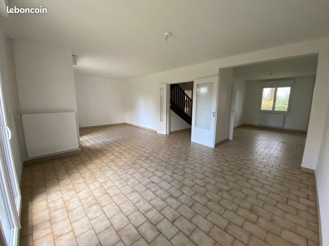 Maison à louer, 111m², Bricquebec
