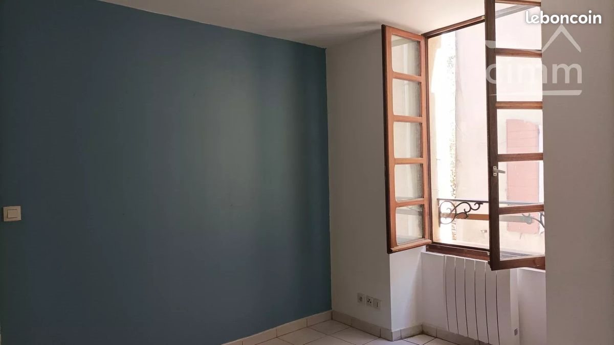 Appartement à louer, 28m², Peyrolles-en-Provence