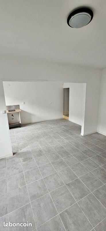 Maison à louer, 70m², Lusignan