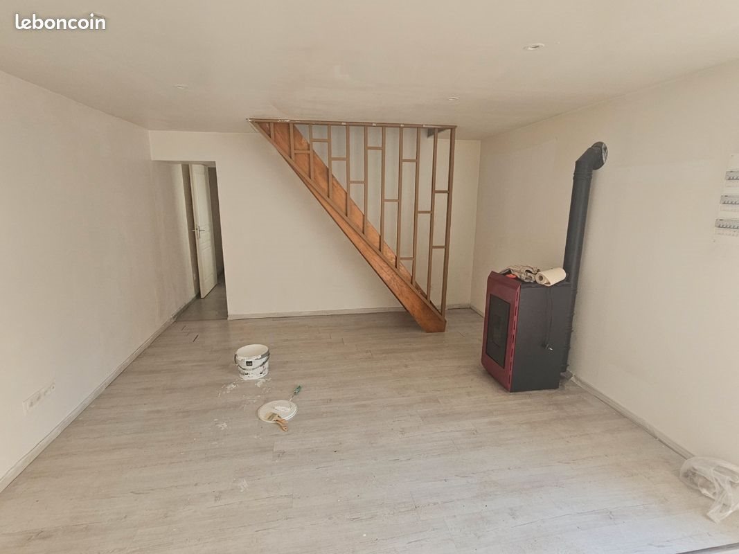 Appartement à louer, 90m², Lure
