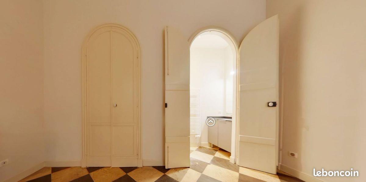 Appartement à louer, 24m², Nîmes