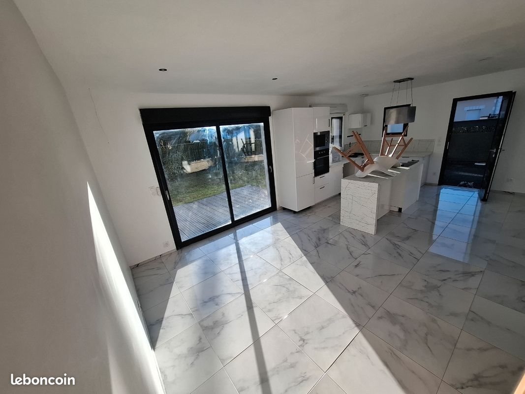 Maison à louer, 90m², Monts