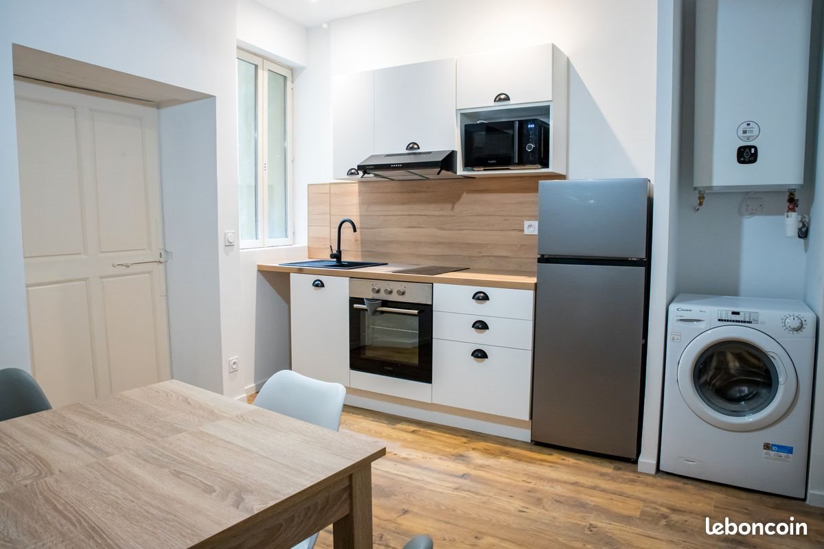 Appartement à louer, 26m², Orange