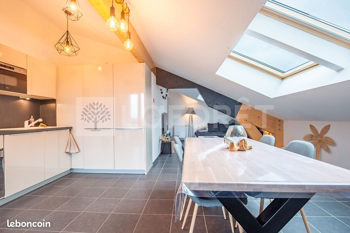 Appartement à louer, 76m², Argonay