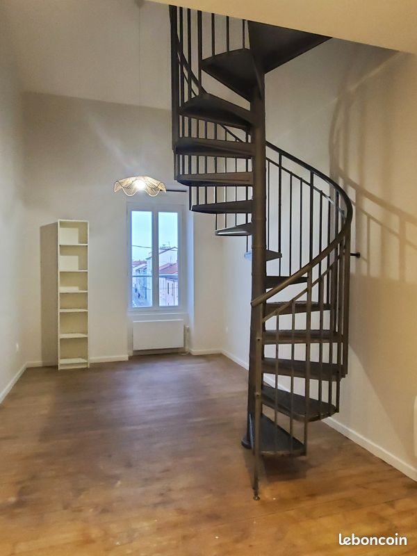 Appartement à louer, 25m², Roanne
