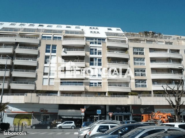 Appartement à louer, 49m², Marseille 8ème