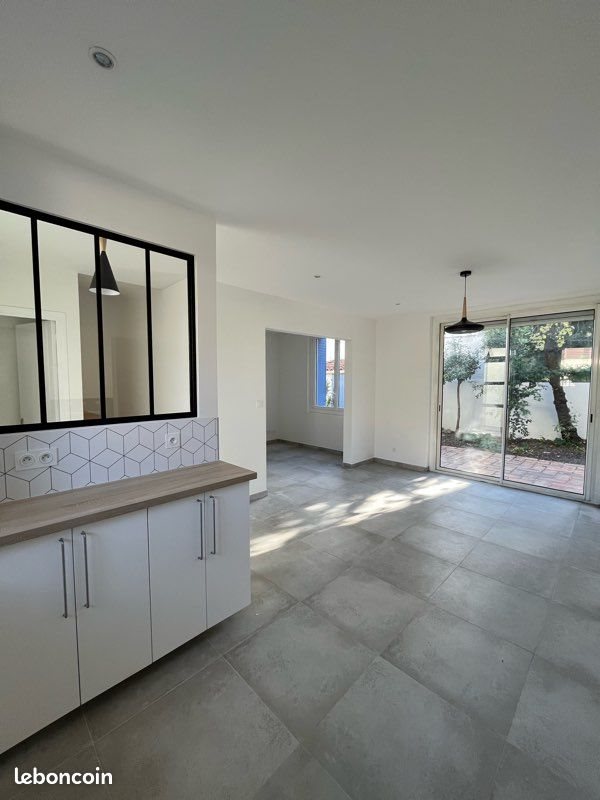 Maison à louer, 88m², Nîmes