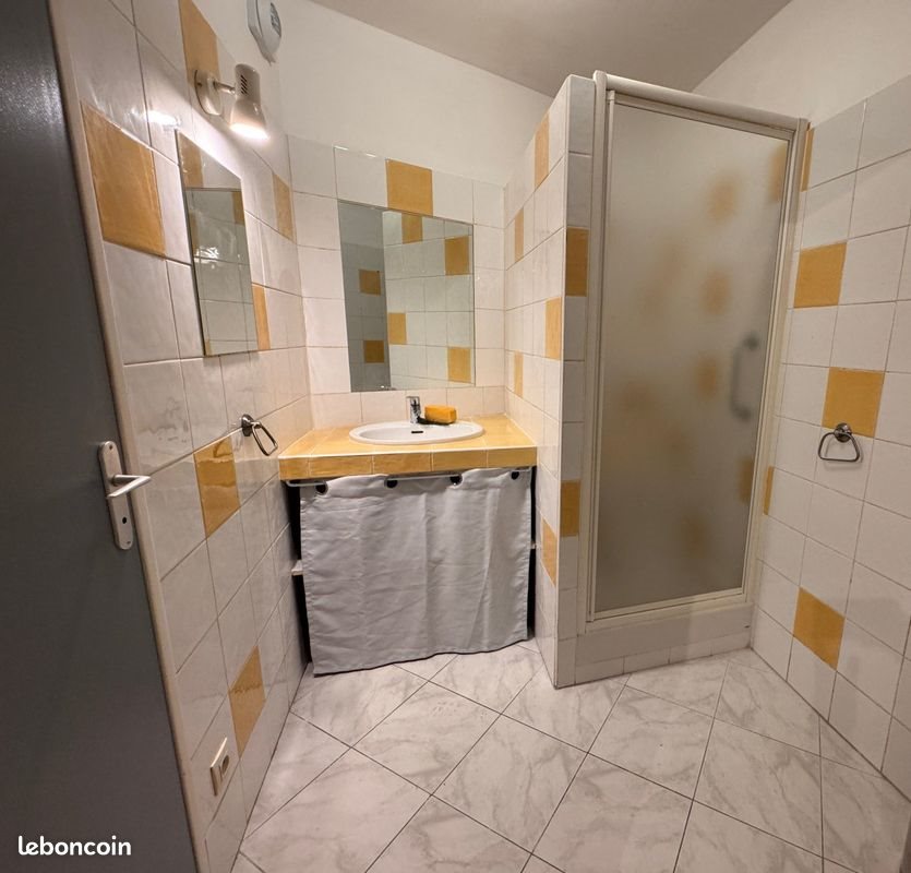 Appartement à louer, 23m², Reims