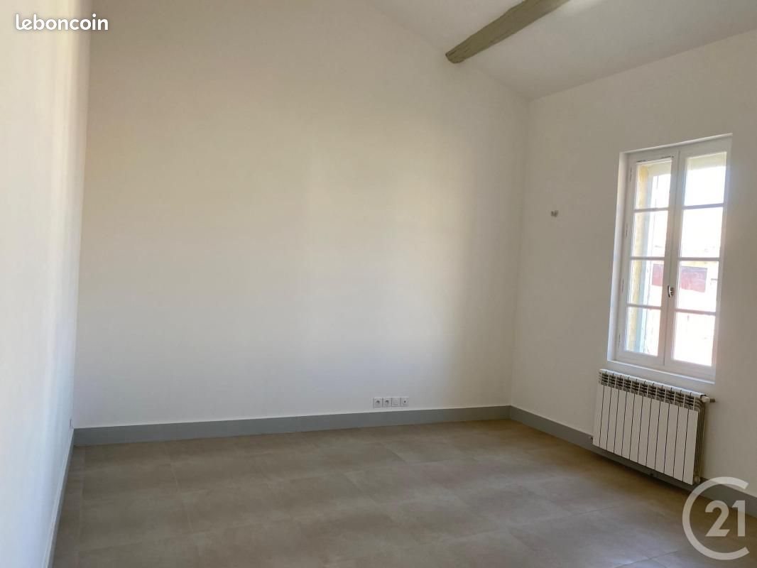 Appartement à louer, 80m², Sommières