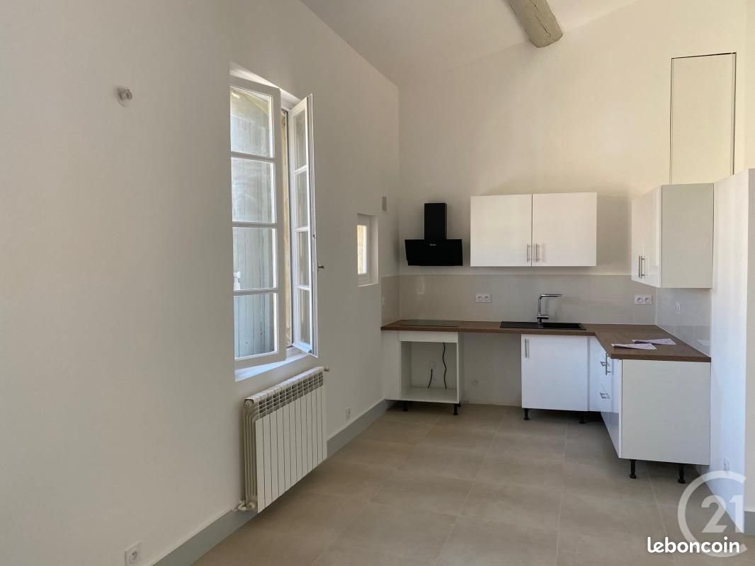 Appartement à louer, 80m², Sommières