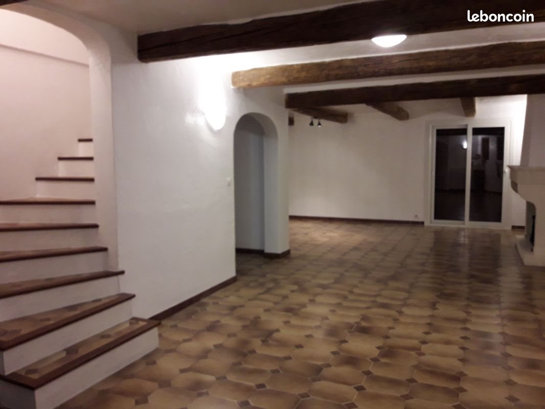 Maison à louer, 140m², Roquefort-les-Pins