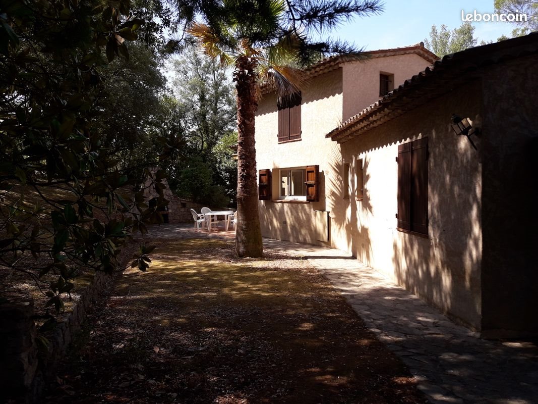 Maison à louer, 140m², Roquefort-les-Pins
