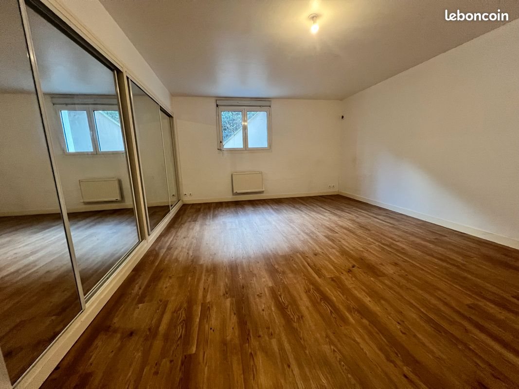 Appartement à louer, 235m², Vire