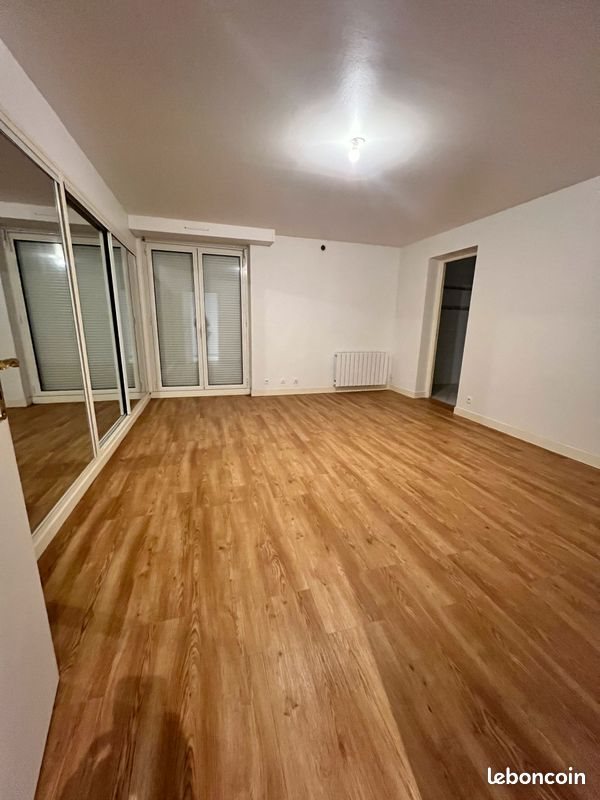 Appartement à louer, 235m², Vire