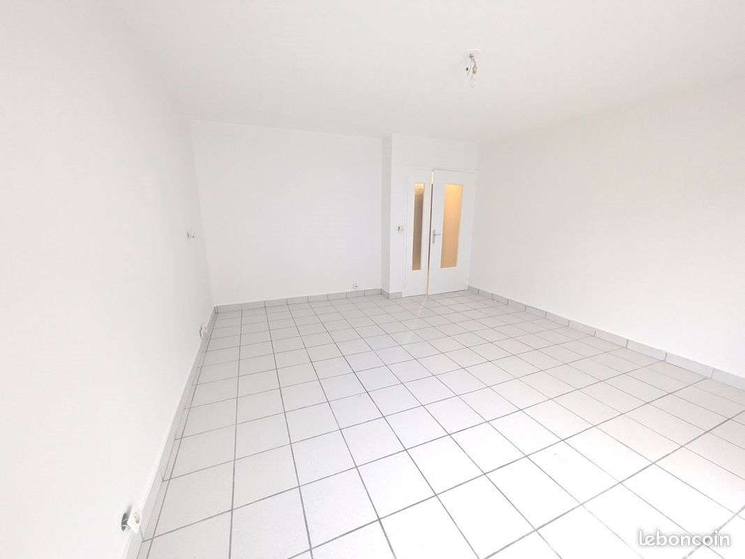 Appartement à louer, 88m², Feurs