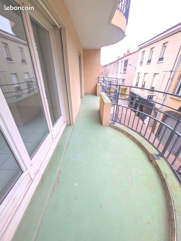 Appartement à louer, 88m², Feurs