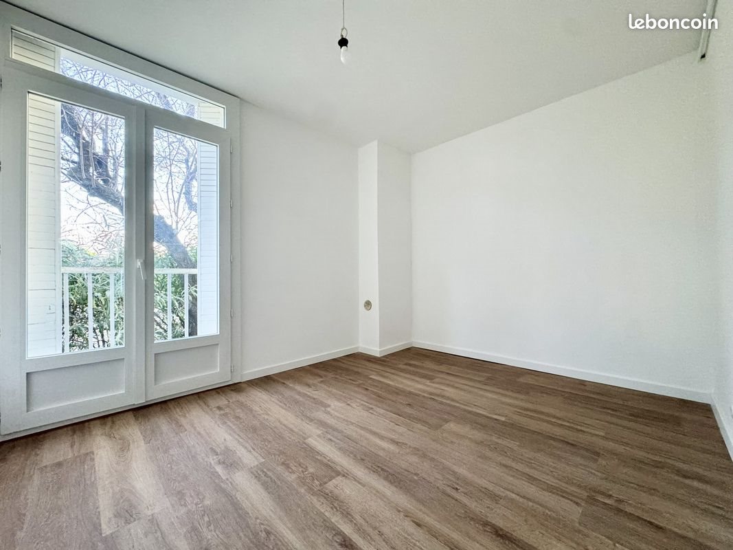 Appartement à louer, 62m², Nîmes