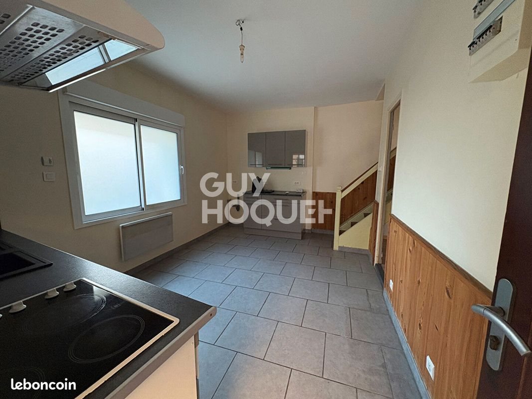 Maison à louer, 55m², Bizanet