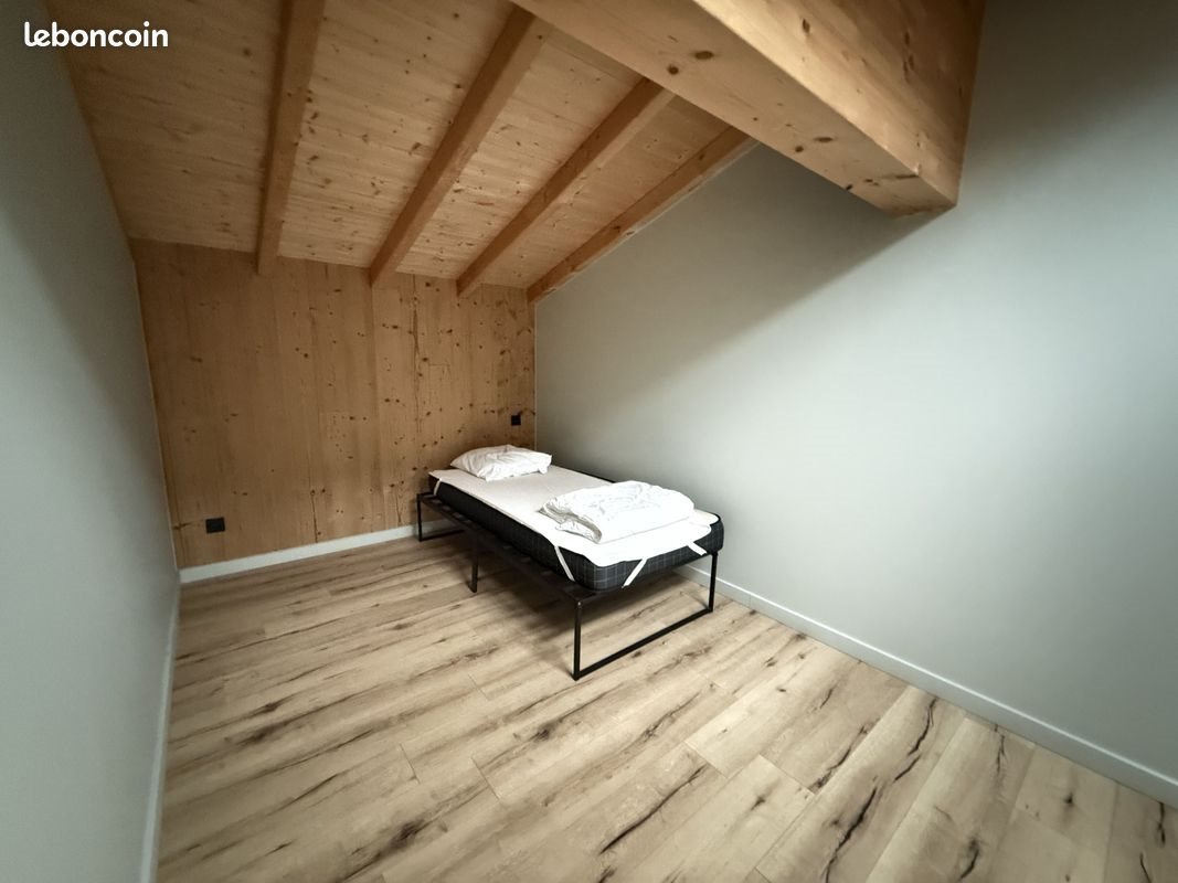 Appartement à louer, 74m², Ugine