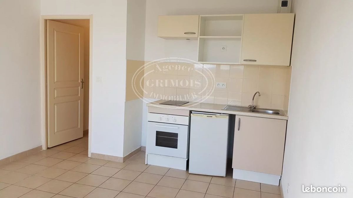 Appartement à louer, 22m², Lézignan-Corbières