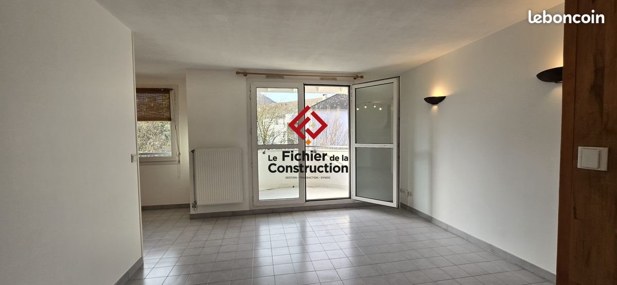 Appartement à louer, 52m², Gières