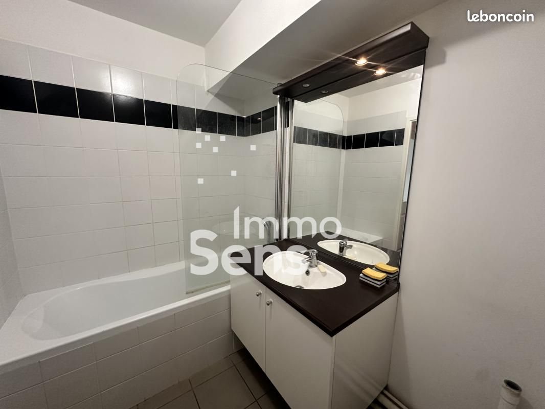 Appartement à louer, 76m², Lille