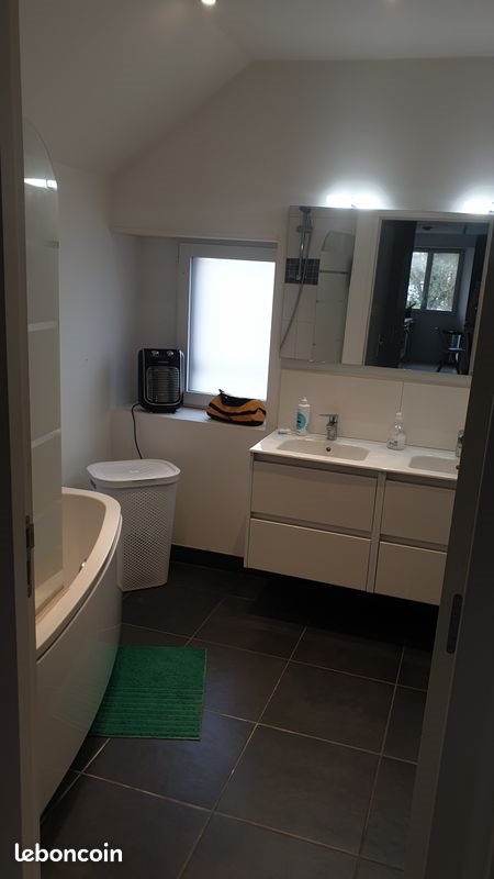 Appartement à louer, 63m², Romillé