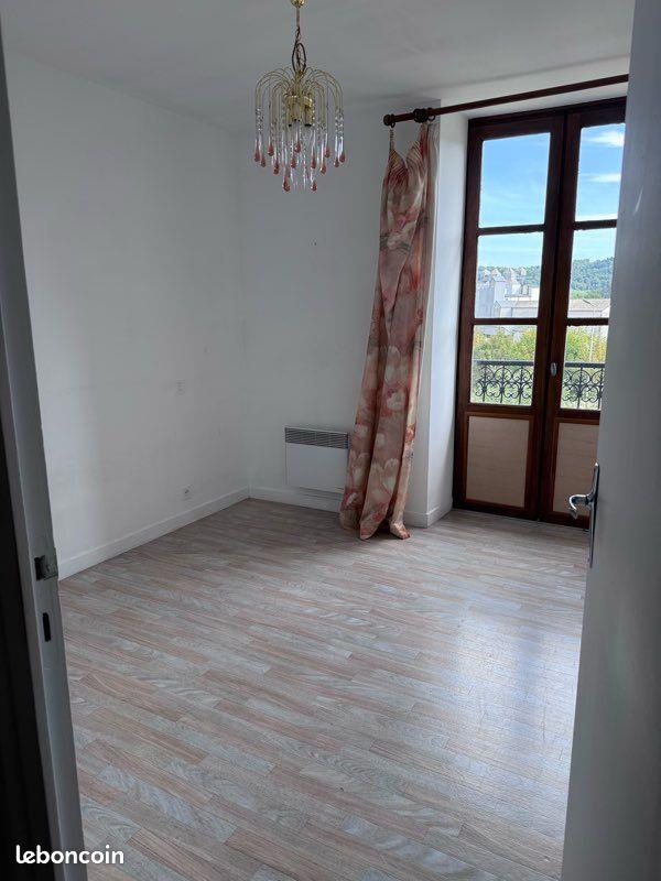 Appartement à louer, 75m², Murat