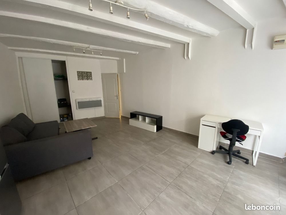 Appartement à louer, 34m², Simiane-Collongue