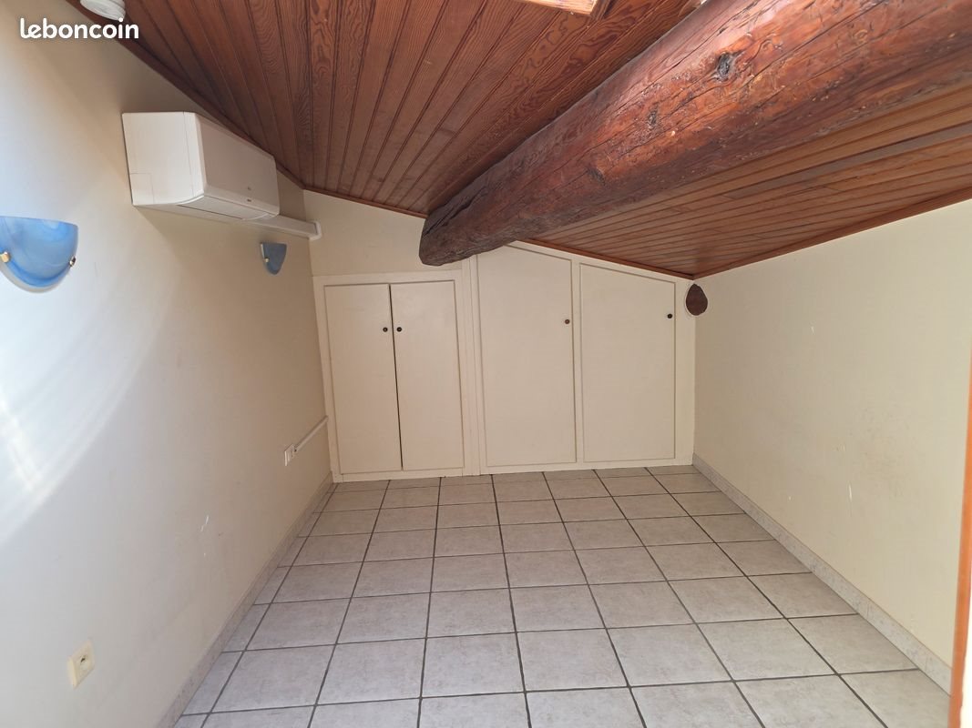 Appartement à louer, 40m², Saint-Gilles